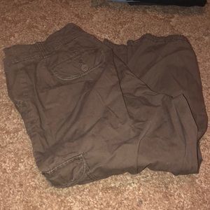 Brown capris
